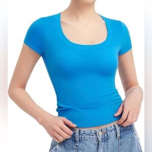 Pumiey Women’s Short Sleeve Scoop Neck Slim Fit Tee in Pool Size XS